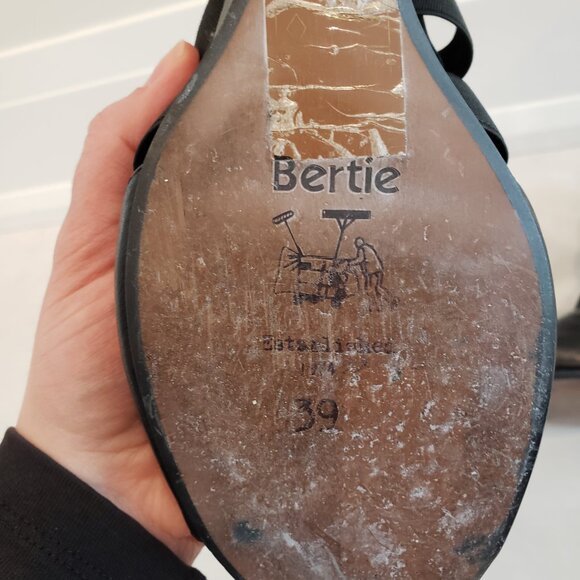 Bertie Women's Size 39 Black Strappy Wedged Sandal - Picture 8 of 10